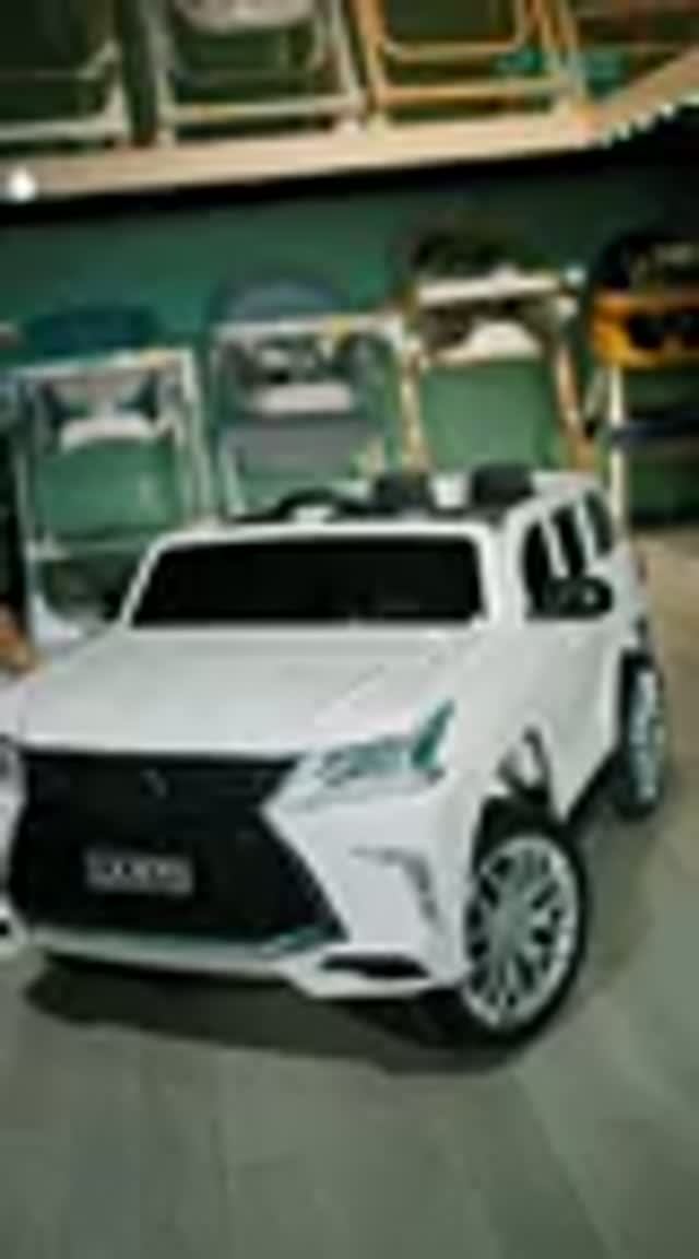 Обзор на электромобиль Lexus 7588 White Crystal