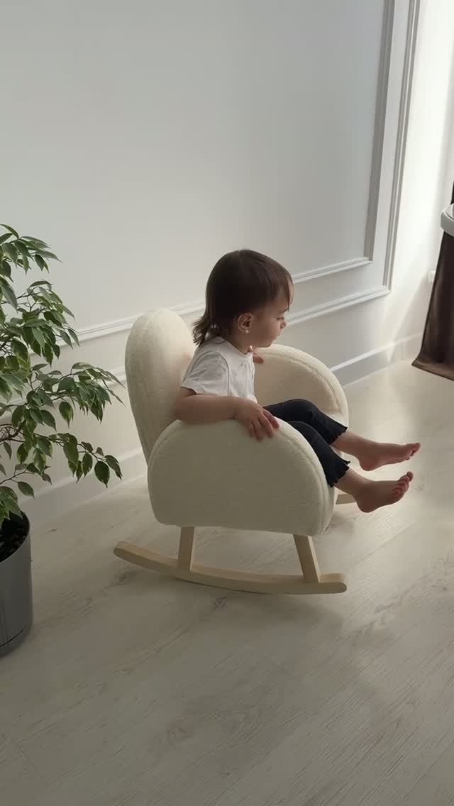 Обзор на детское кресло-качалку Happy Baby Comfy white